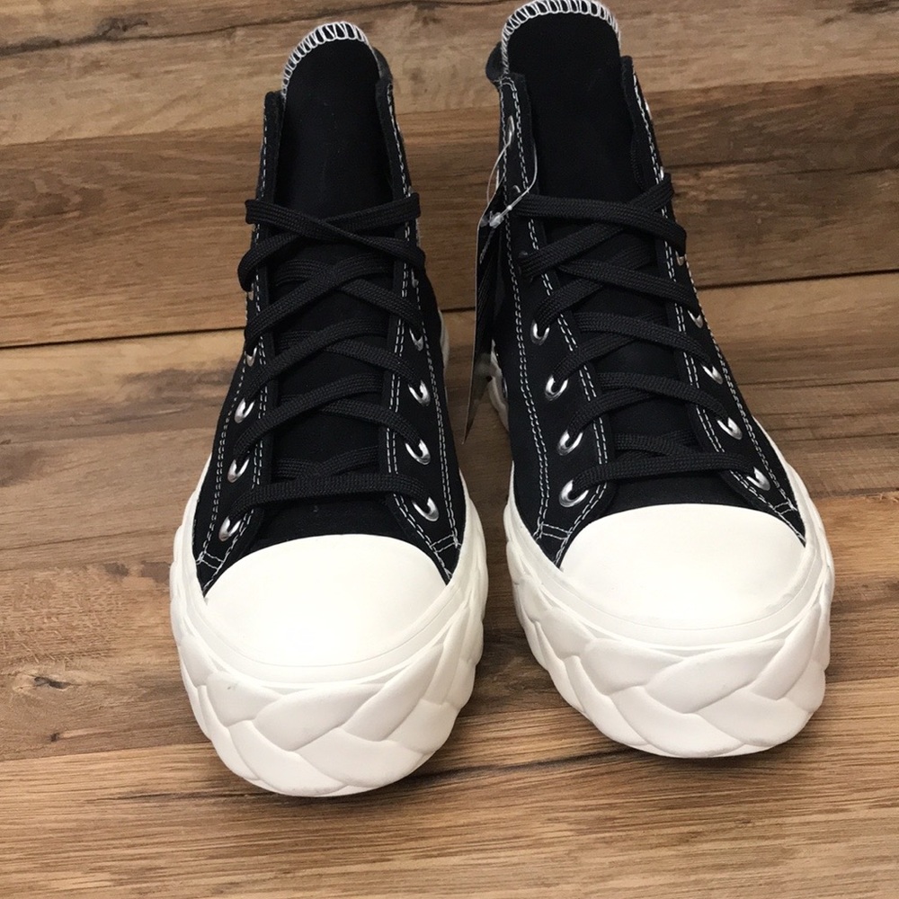 PLATFORM LEATHER CONVERSE HIGH TOP BRAND NEW - Picture 5 of 14